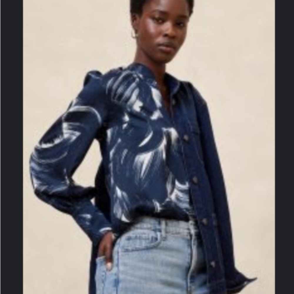 Banana Republic Crepe Volume-Sleeve Blouse with Matching Trousers